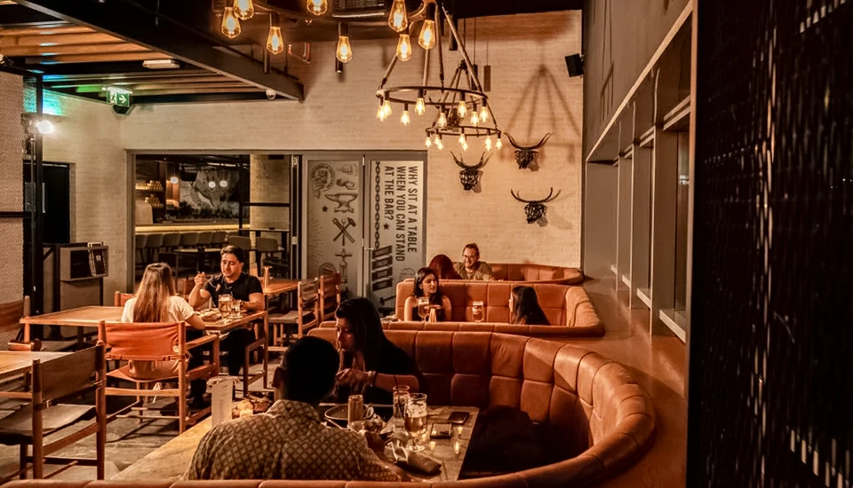 هتل فرست کالکشن بیزنس بی دبی